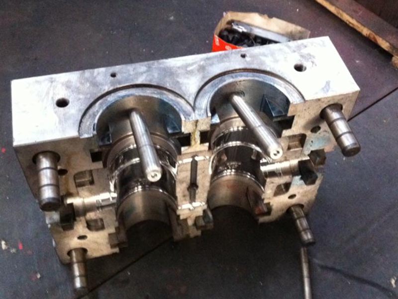 华龙模具制造-11