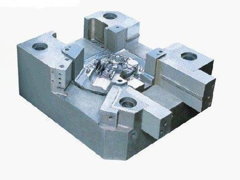 华龙模具制造-03