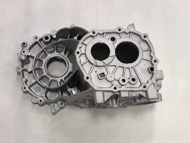 华龙铝压铸厂家